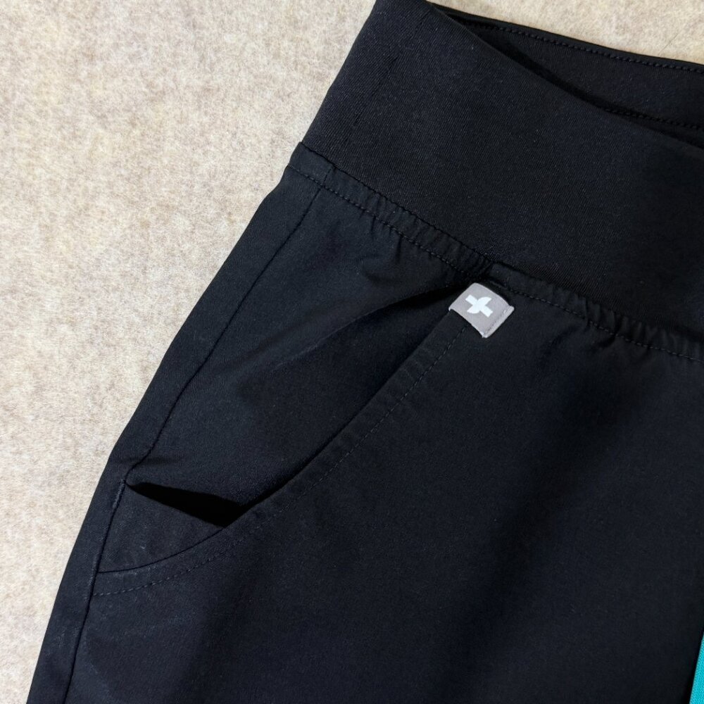 FIGS Black Jogger Scrub Pants XS Technical Collection Medical Nurse - Picture 5 of 16